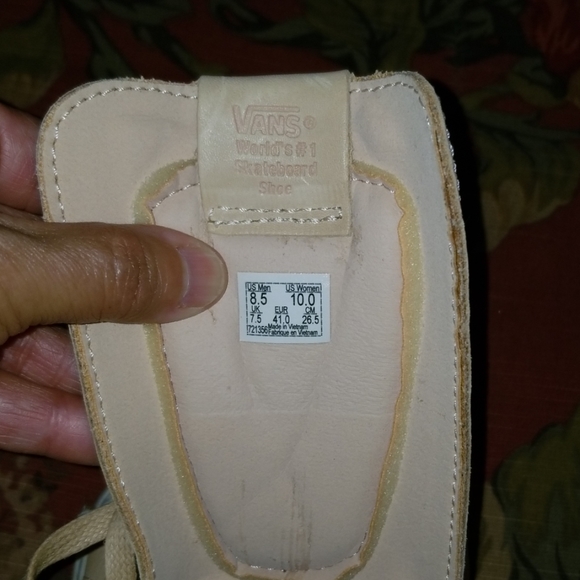 Van's Off The Wall - Picture 6 of 7